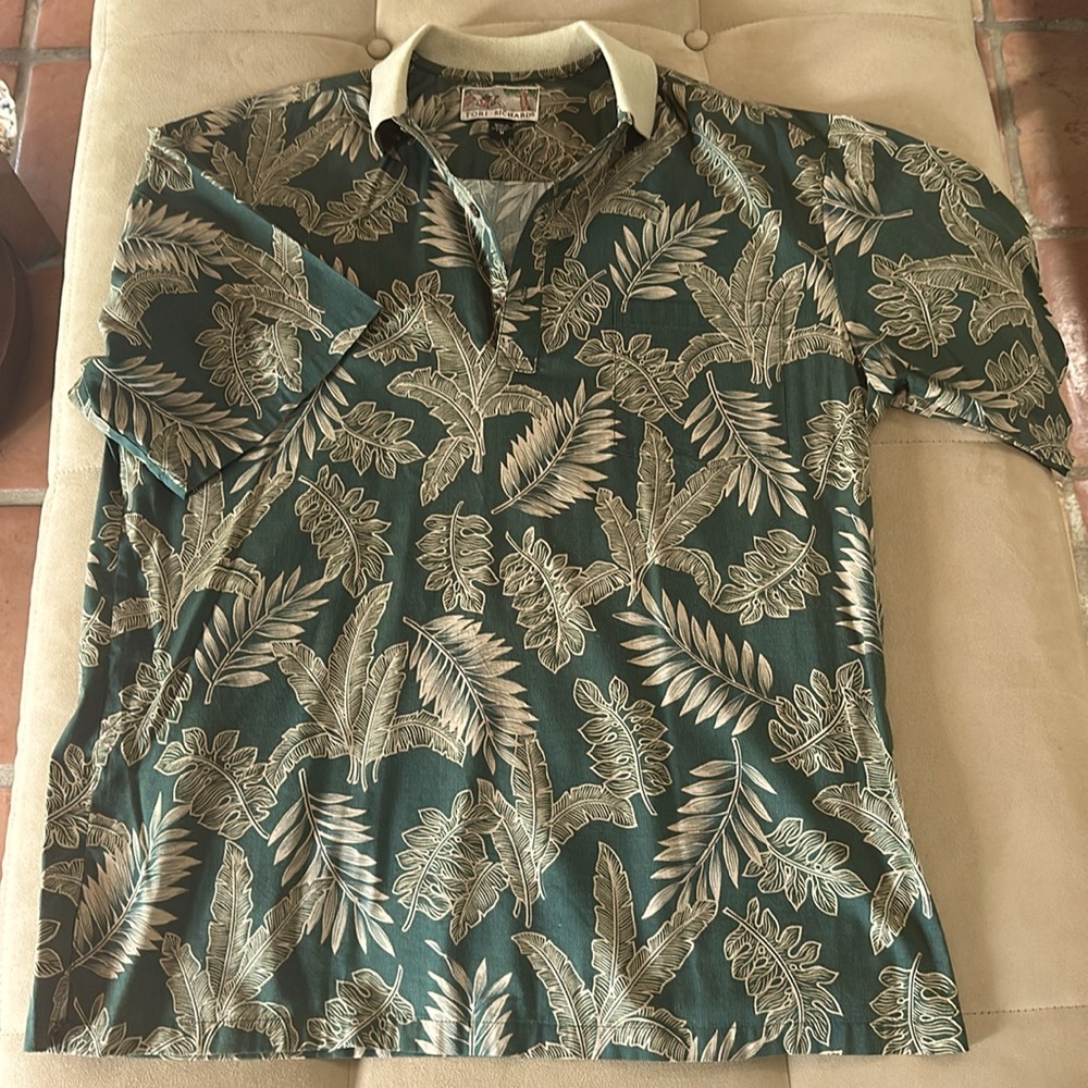 TORI RICHARD Polo Style Aloha Hawaiian Tropical Short Sleeve Shirt